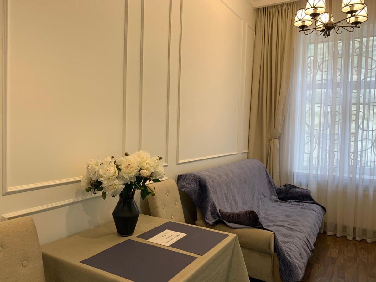 Lux Apartament На Левицького Лвив Екстериор снимка